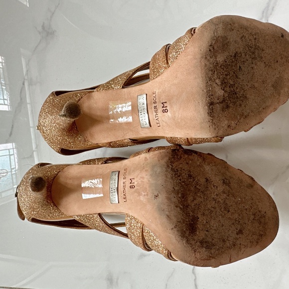 Badgley Mischka Gold 10cm high heels, perfect condition. - Picture 4 of 4